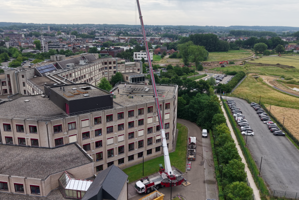 Dak AZ Sint-Maria vrijgemaakt voor komst van 600 zonnepanelen